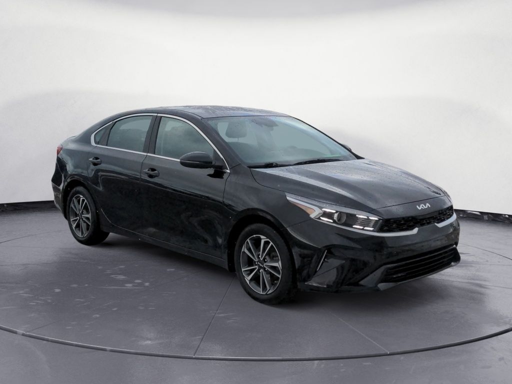 2023 Kia Forte EX