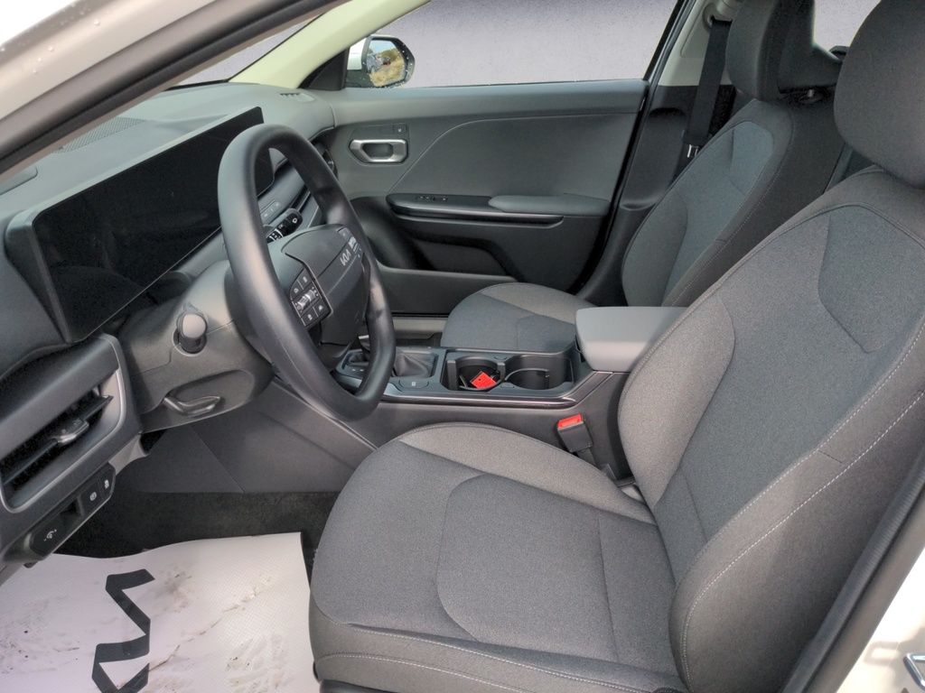 2025 Kia K4 BASE
