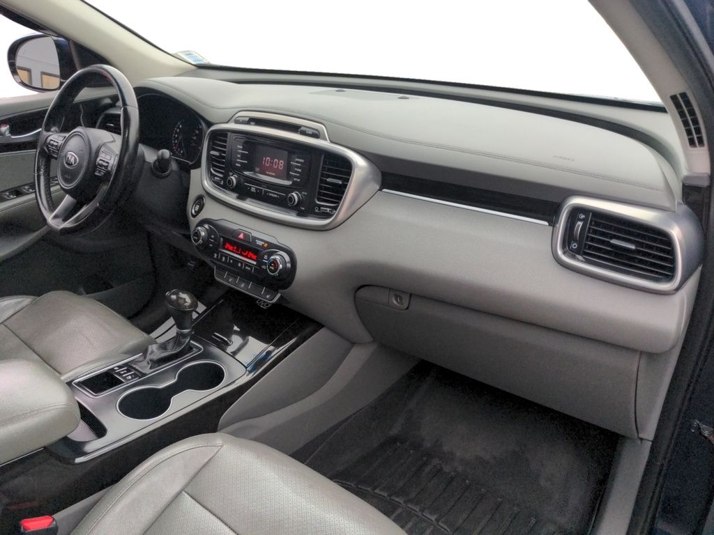 2016 Kia Sorento V6 7 Pass