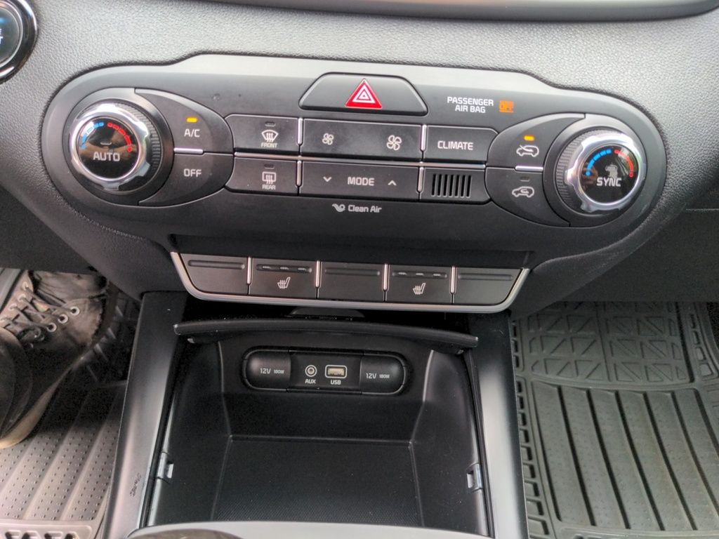2017 Kia Sorento LX Turbo AWD + Remote Start + Winter Tires