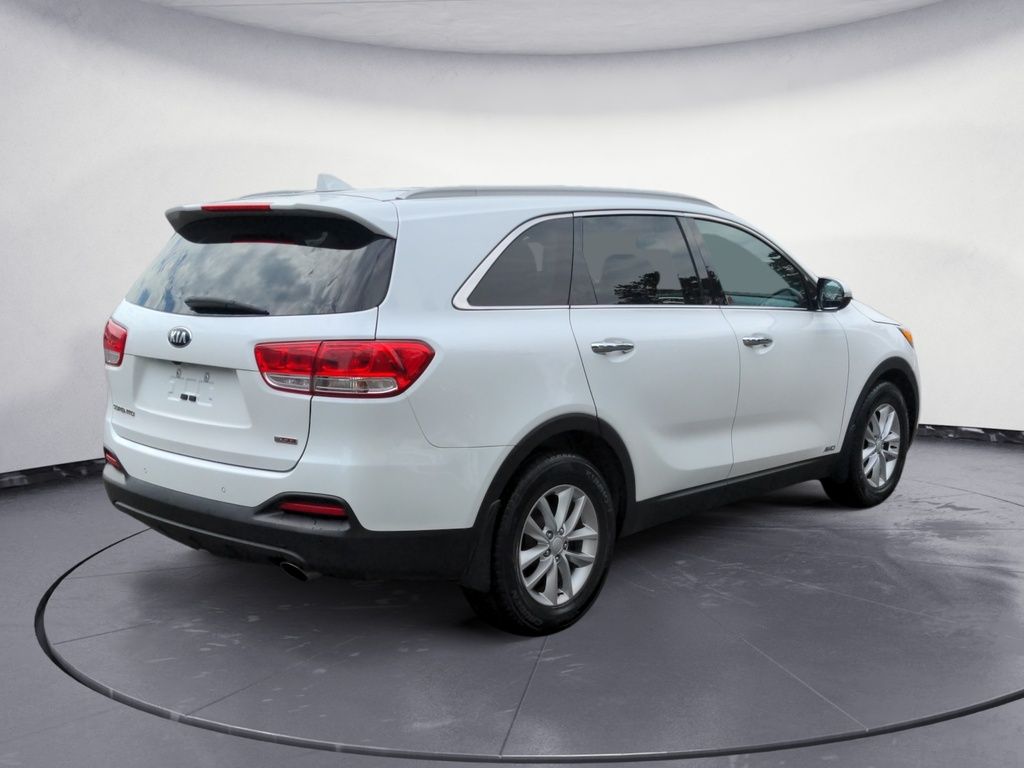 2017 Kia Sorento LX Turbo AWD + Remote Start + Winter Tires