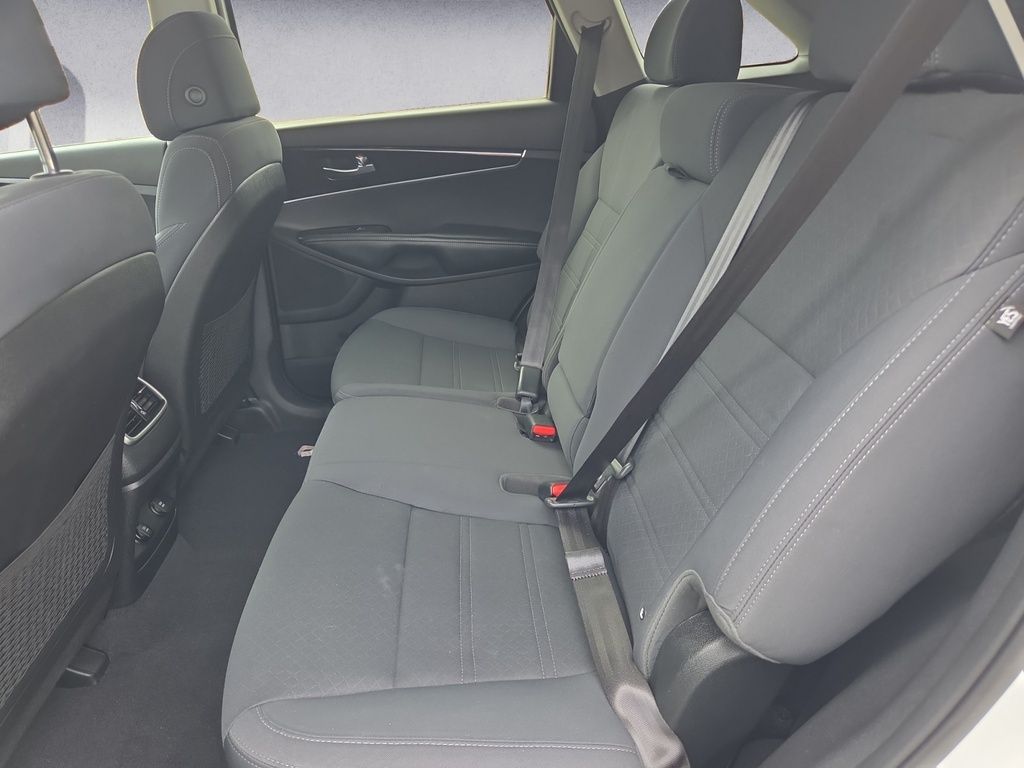 2017 Kia Sorento LX TURBO