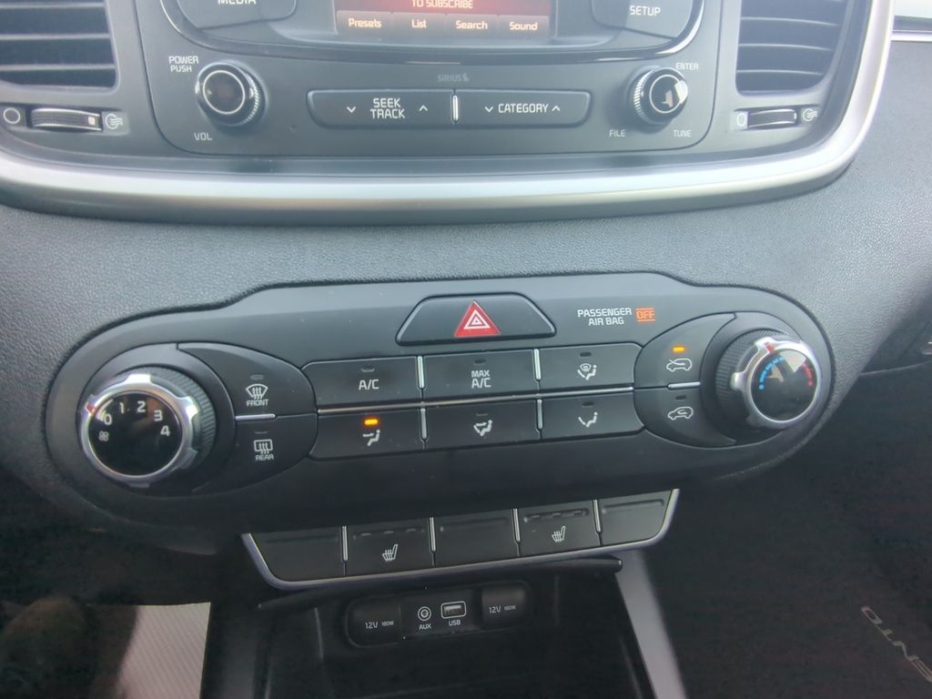 2018 Kia Sorento BASE