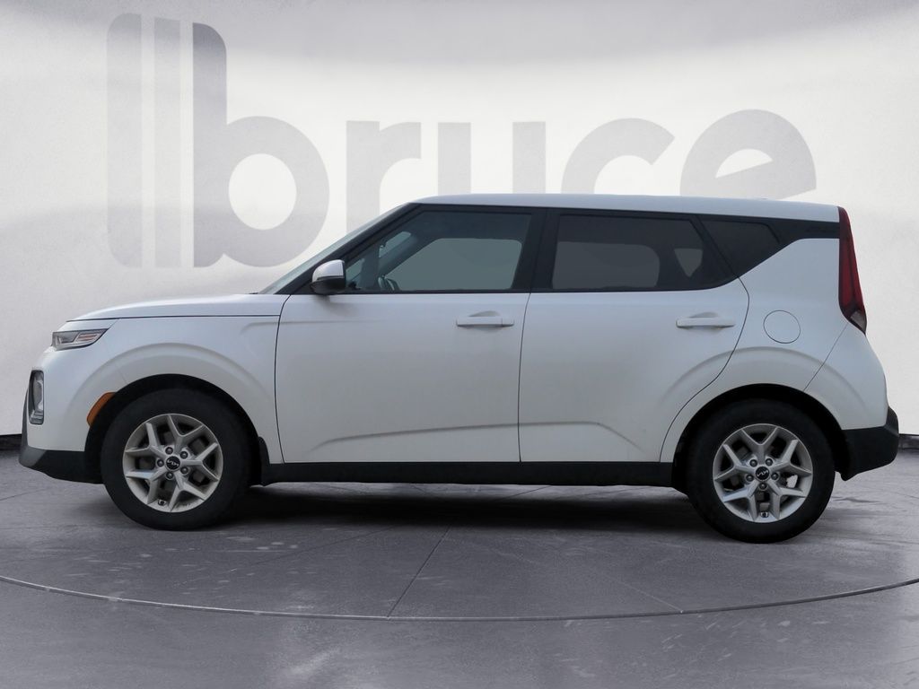 Kia Soul EX 2022