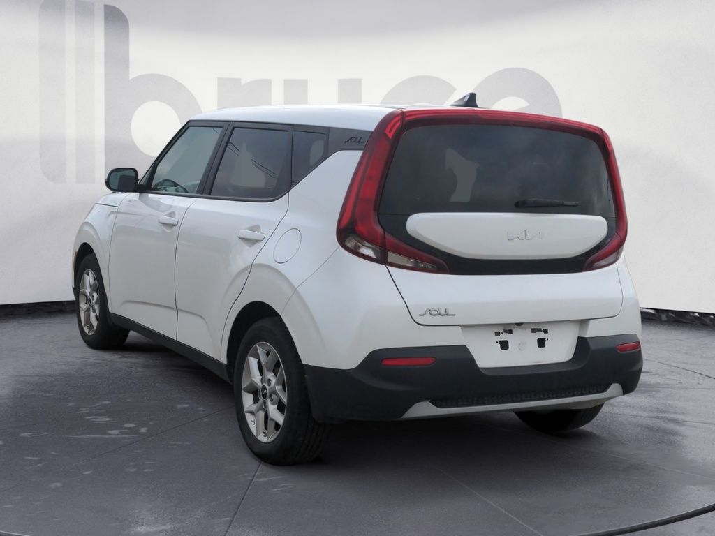 Kia Soul EX 2022