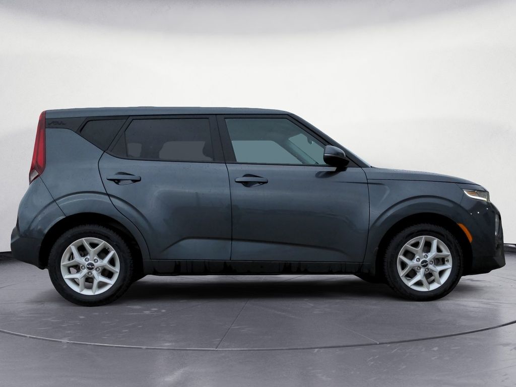 2022 Kia Soul EX