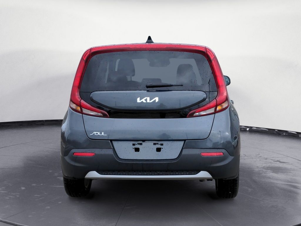 Kia Soul EX 2022