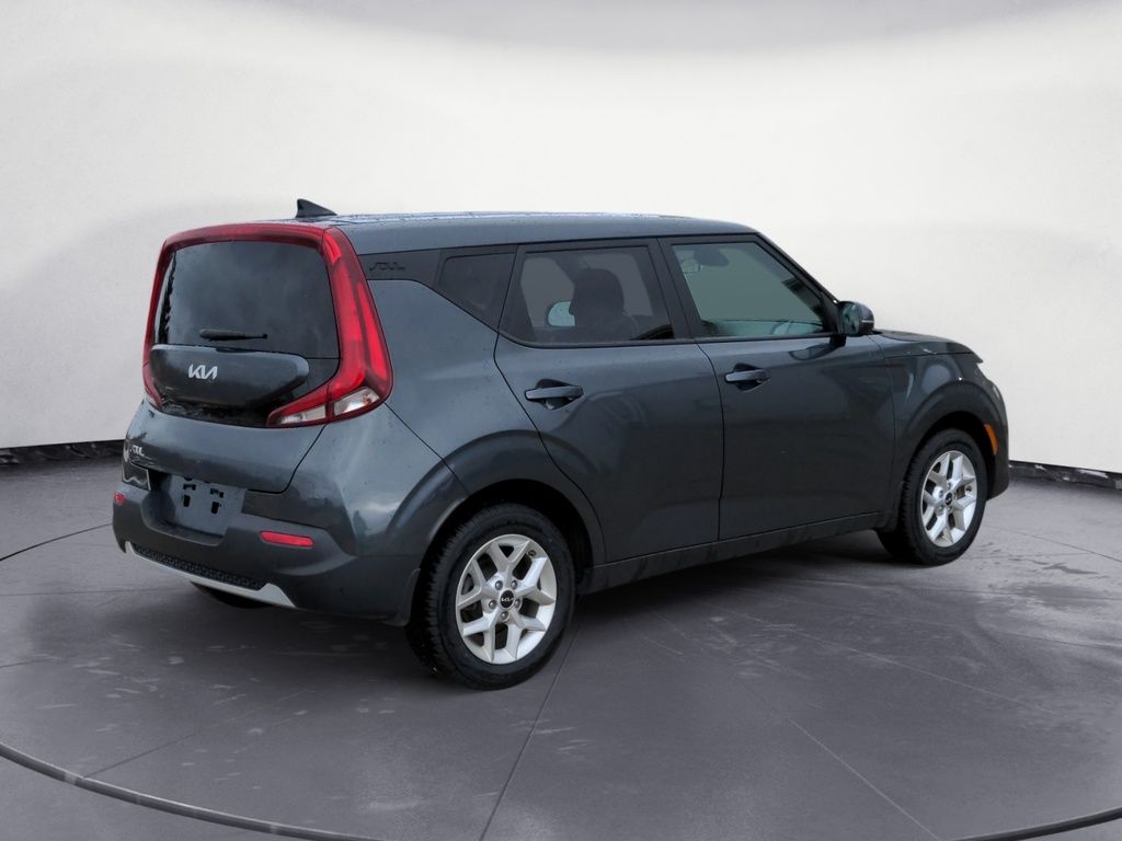 Kia Soul EX 2022