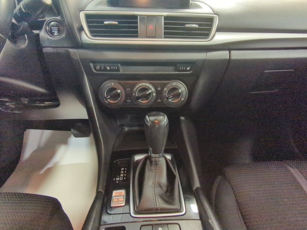 2017 Mazda 3 GS