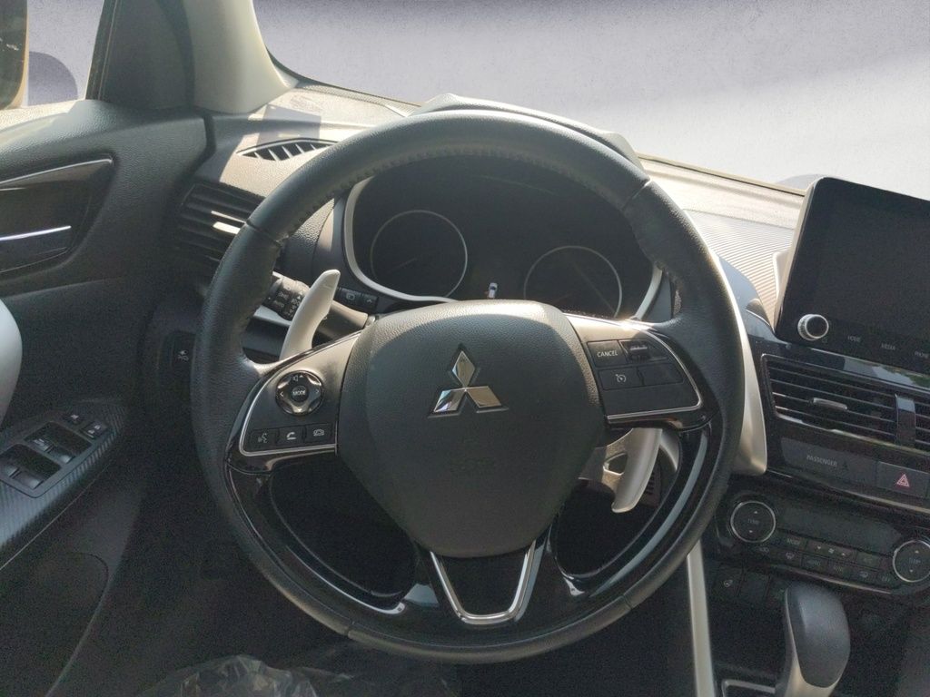 2022 Mitsubishi ECLIPSE CROSS SE