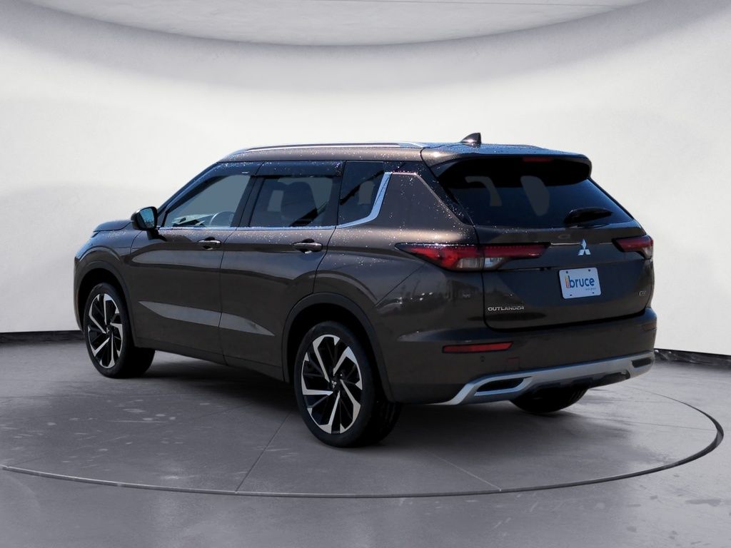 2023 Mitsubishi Outlander SE