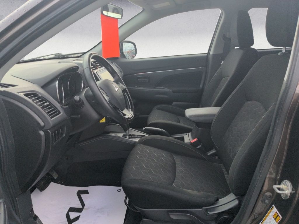 Mitsubishi RVR SE 2020