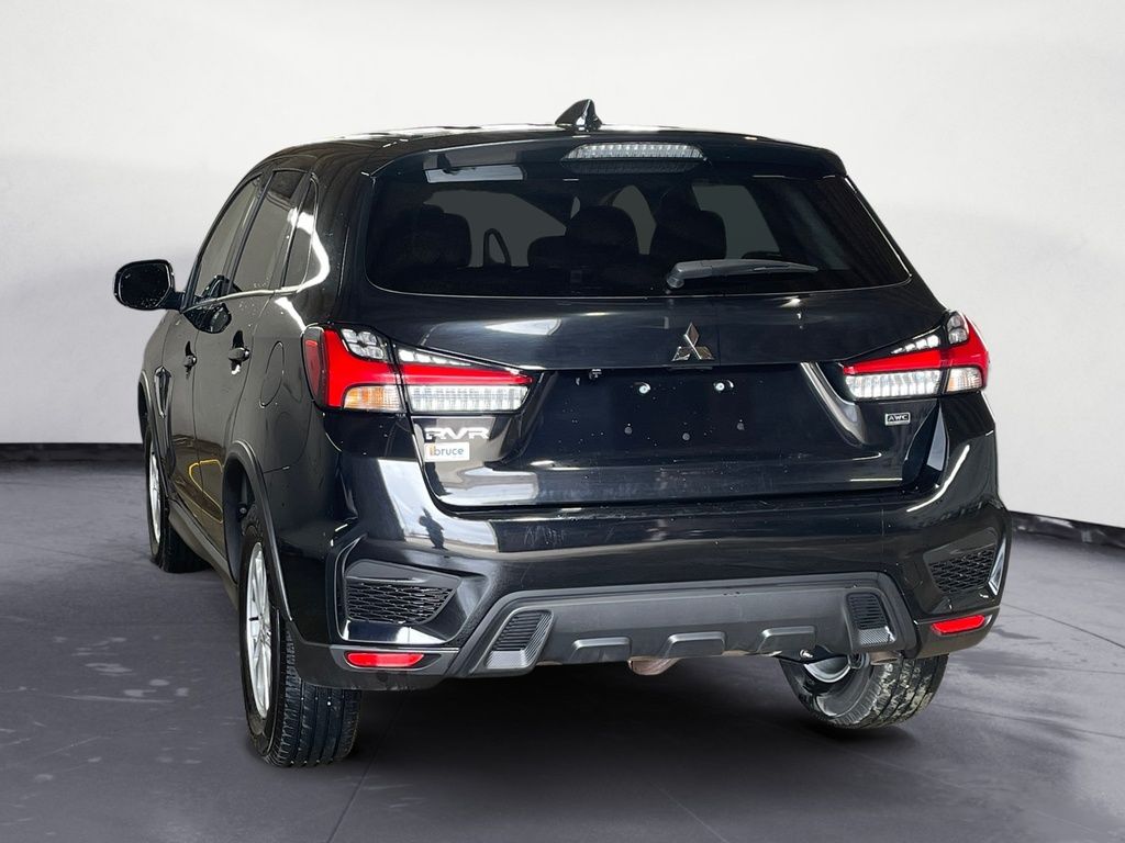 Mitsubishi RVR SE 2024