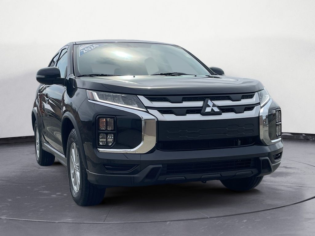 Mitsubishi RVR SE 2024