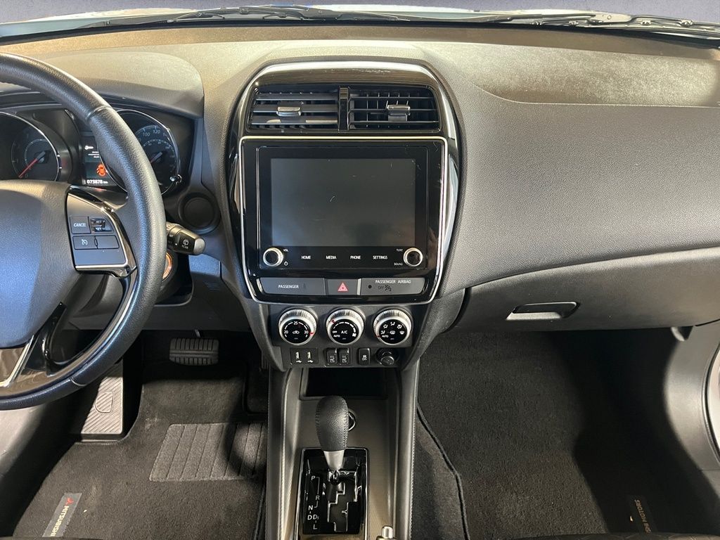 2024 Mitsubishi RVR SE