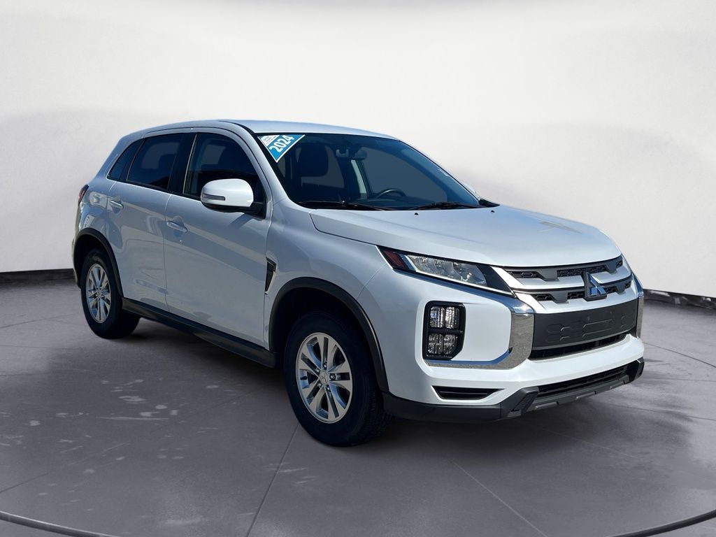 2024 Mitsubishi RVR SE