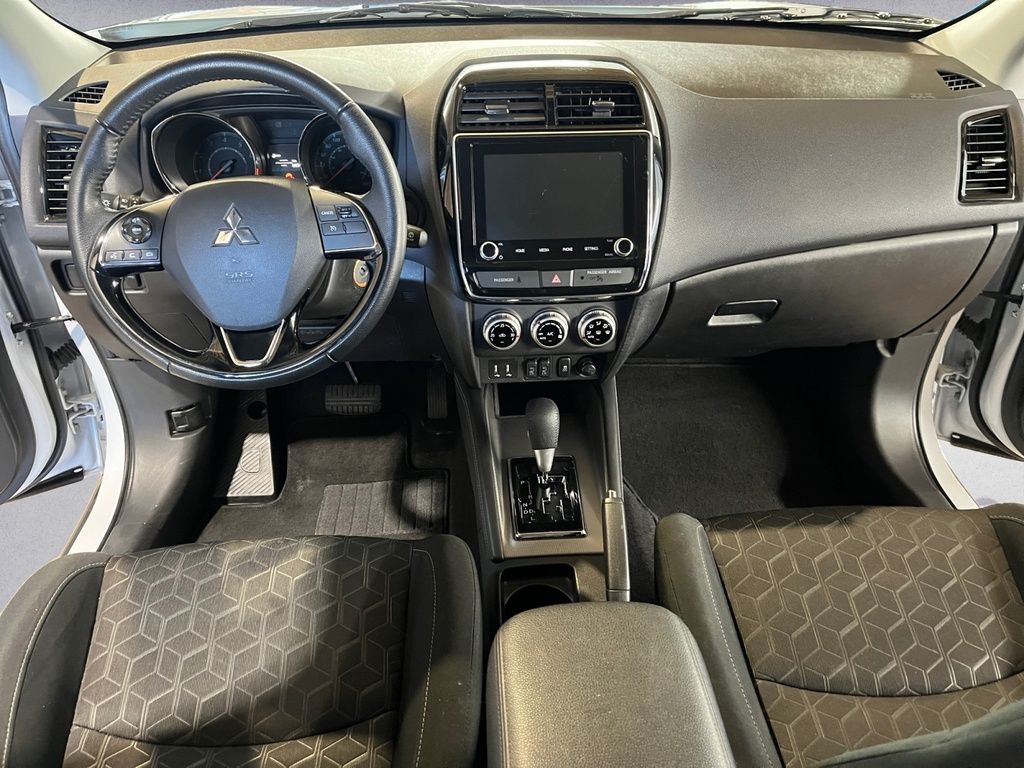 2024 Mitsubishi RVR SE