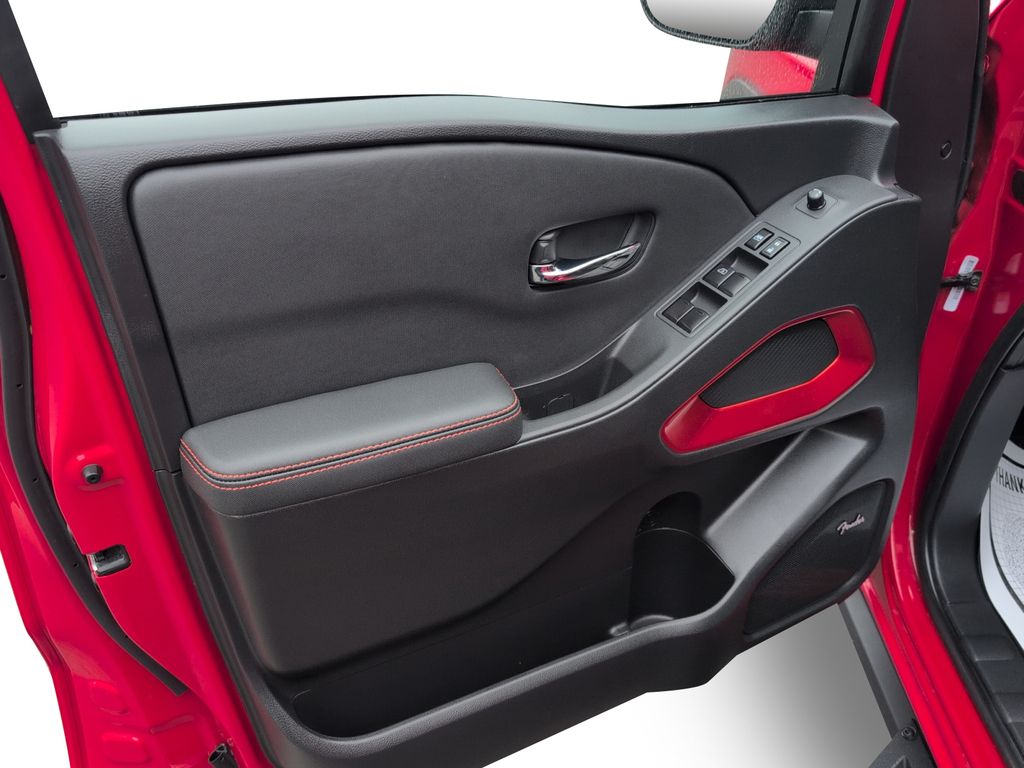 2024 Nissan Frontier PRO-4X - Luxury 4x4 !