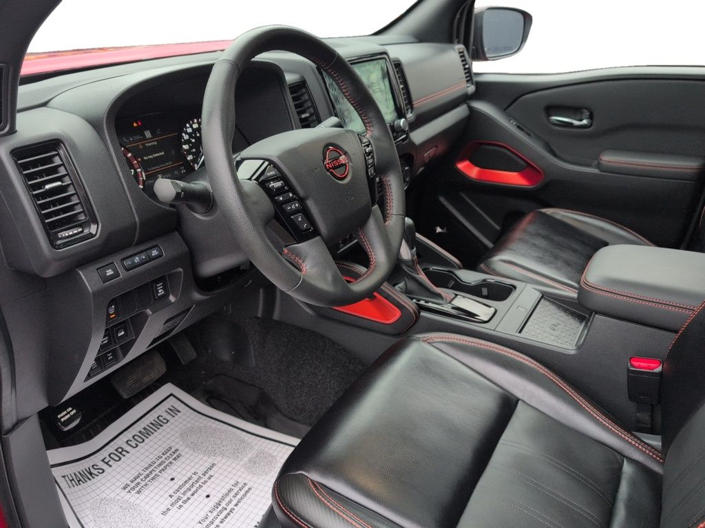 2024 Nissan Frontier PRO-4X - Luxury 4x4 !