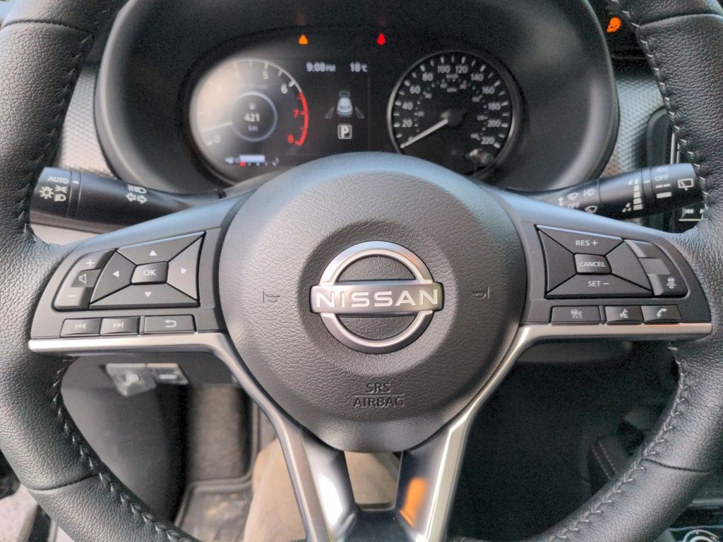 2025 Nissan Kicks Play SV! Demo Special!