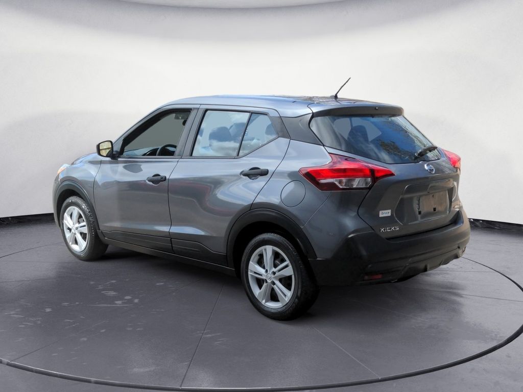 Nissan Kicks S LOW KMS 2019