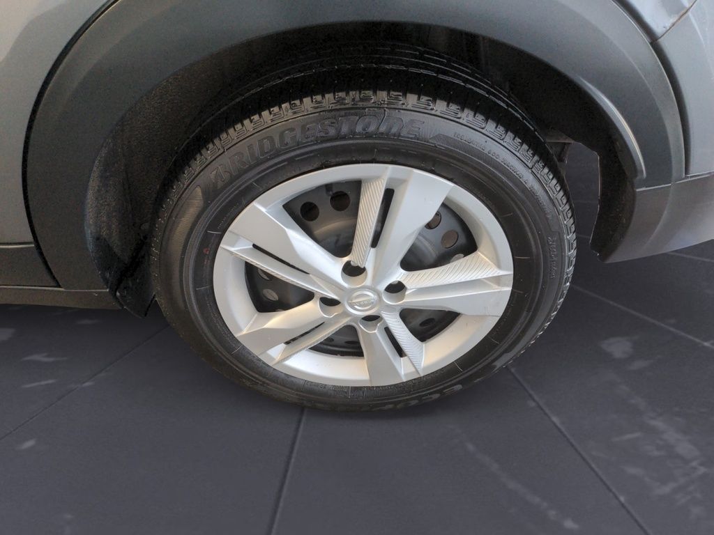 Nissan Kicks S LOW KMS 2019
