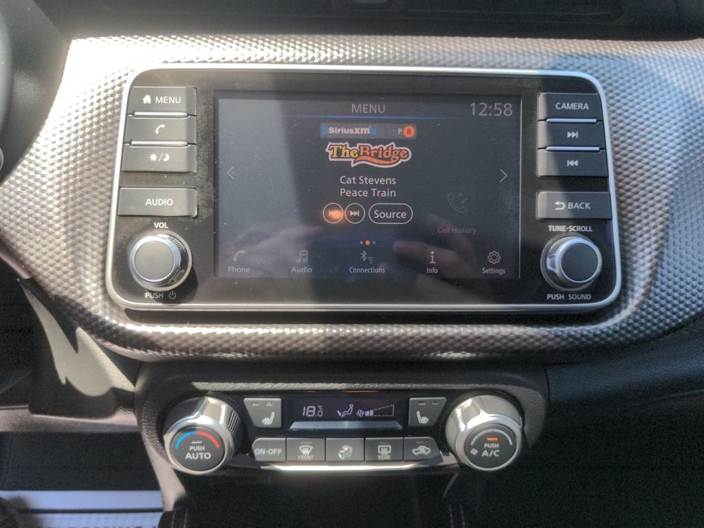 2020 Nissan Kicks SV LOW KMS