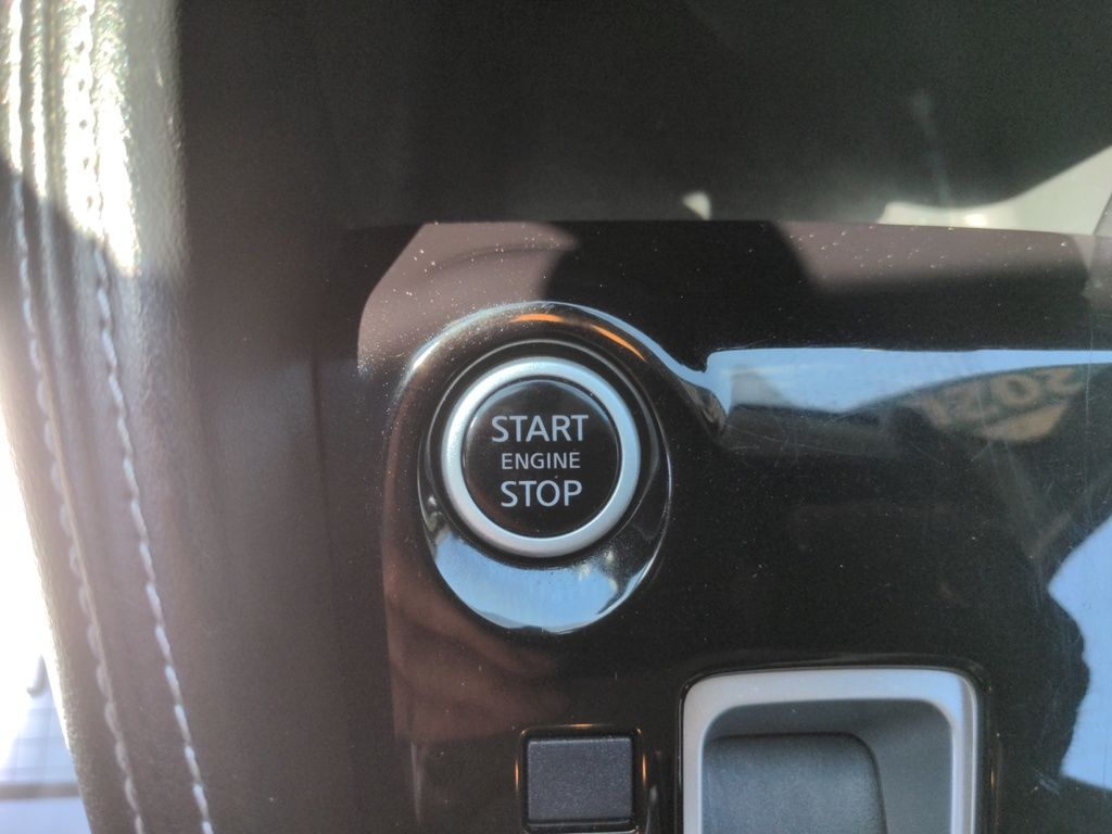 2020 Nissan Kicks SV LOW KMS