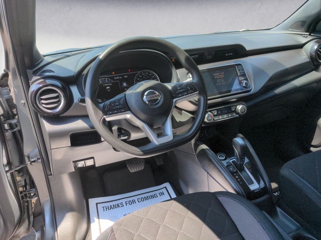 2020 Nissan Kicks SV LOW KMS