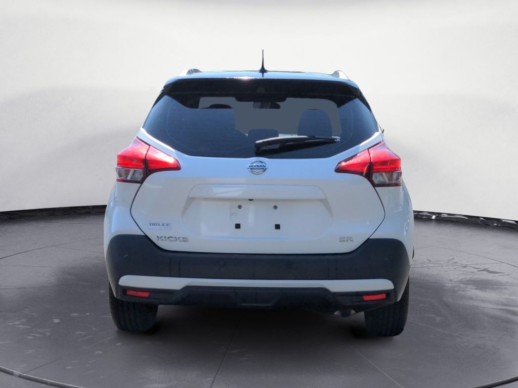 2020 Nissan Kicks SR LOW KMS!