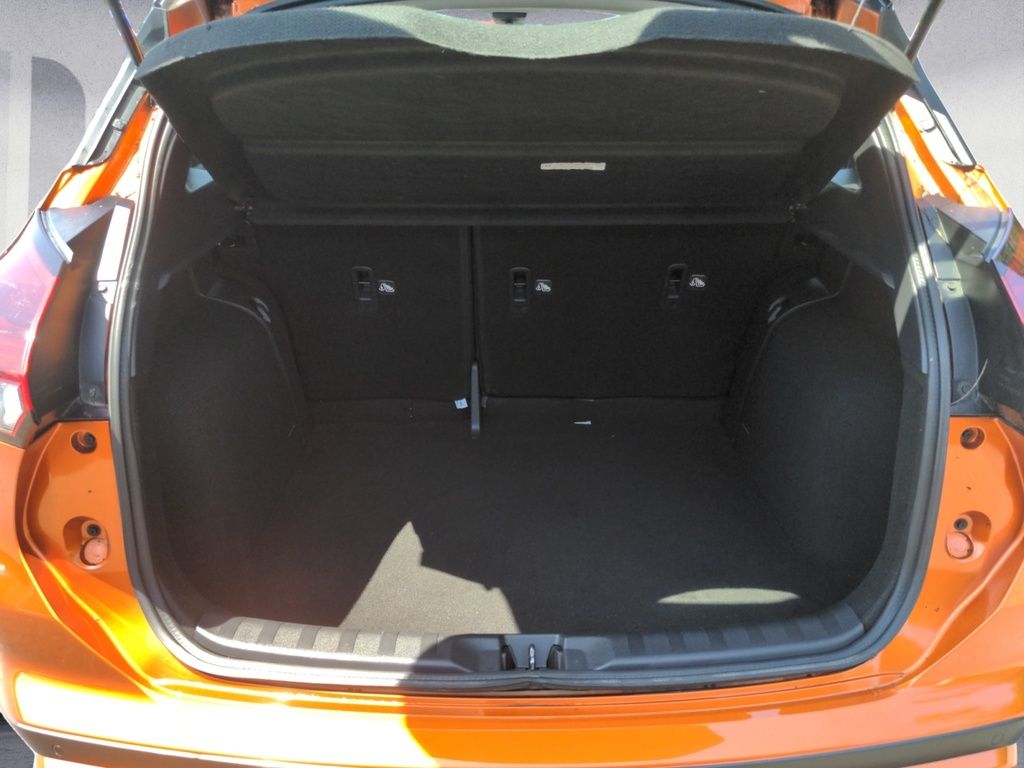 2021 Nissan Kicks SR LOW KMS!