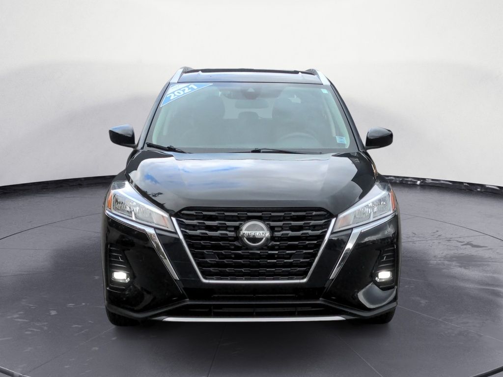 Nissan Kicks SV LOW KMS! 2021
