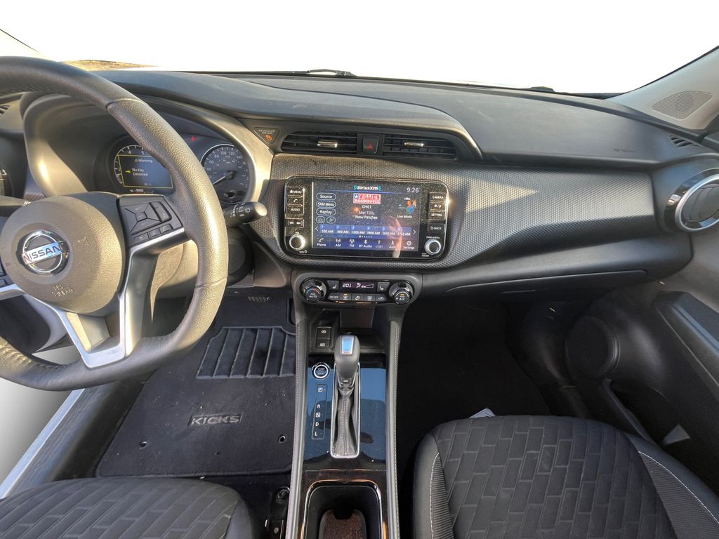 Nissan Kicks SV 2021