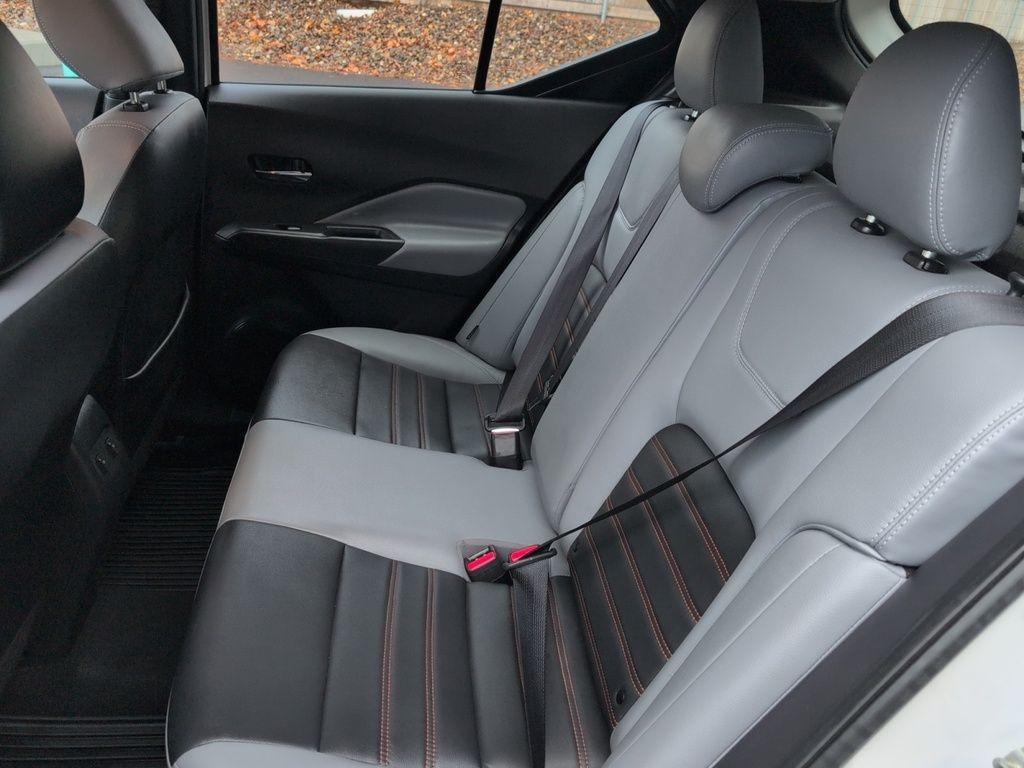 2021 Nissan Kicks SR LOW KMS