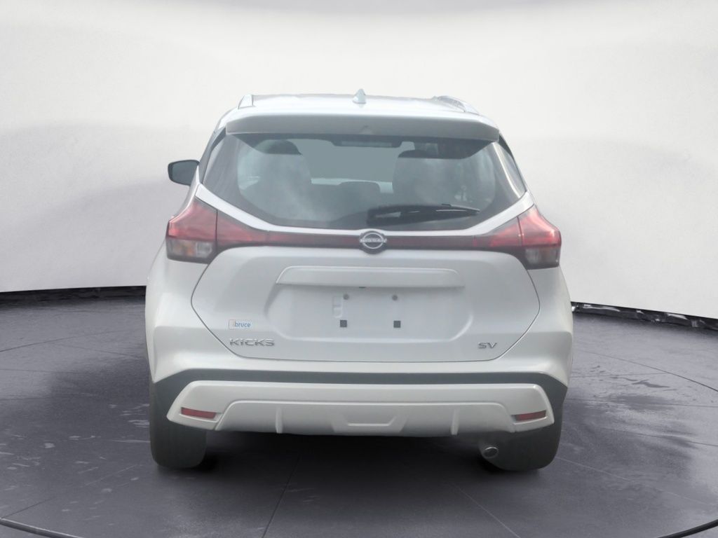 2022 Nissan Kicks SV PREM