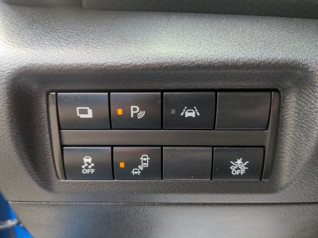 Nissan Kicks S ! Ultra LOW KMS ! 2022
