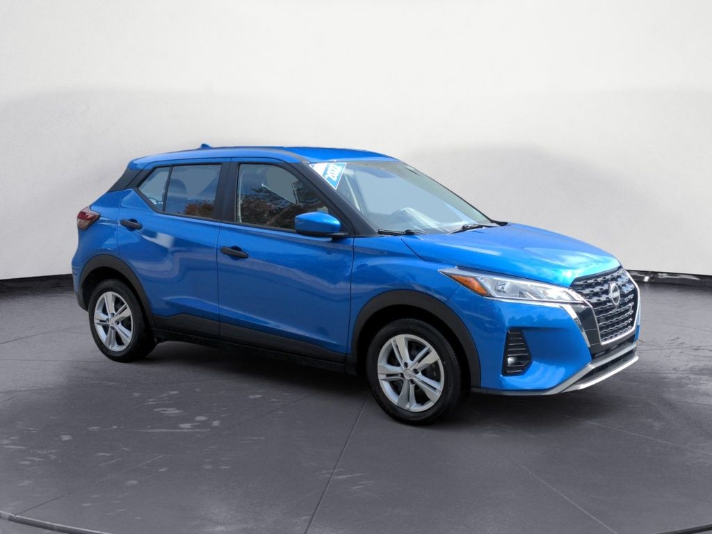 Nissan Kicks S ! Ultra LOW KMS ! 2022