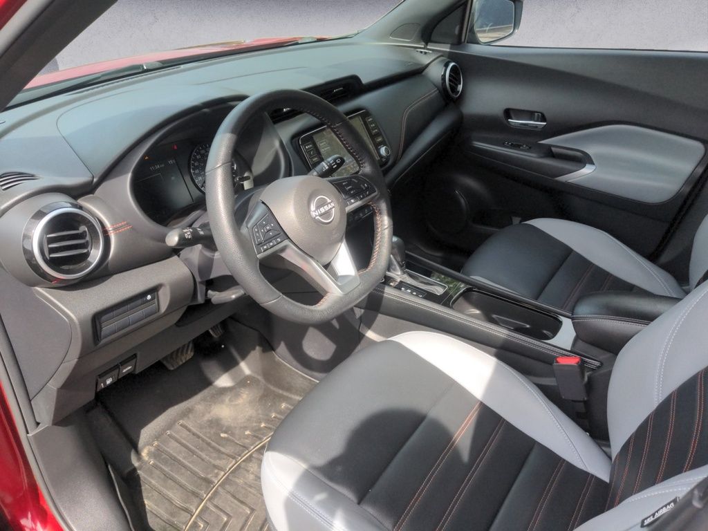Nissan Kicks SR Premium LOW KMS!! 2023