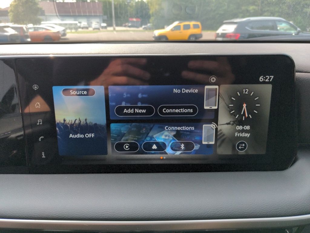 2025 Nissan Kicks S front wheel drive!