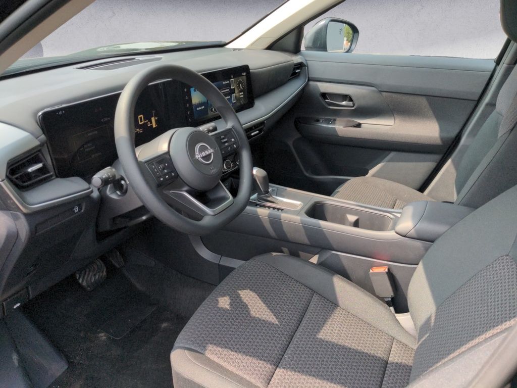 2025 Nissan Kicks S front wheel drive!