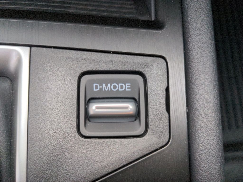 2025 Nissan Kicks S FWD - Demo Special