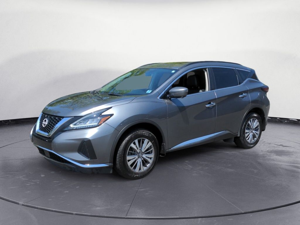 2023 Nissan Murano LOW KMS!!
