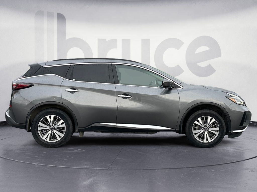Nissan Murano LOW KMS!! 2023