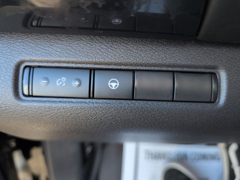 2022 Nissan Pathfinder S AWD - 8 Passenger, Heated Seats, Hitch