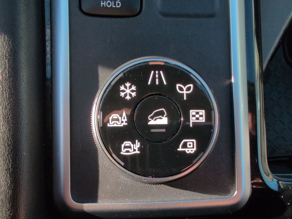 2022 Nissan Pathfinder S AWD - 8 Passenger, Heated Seats, Hitch