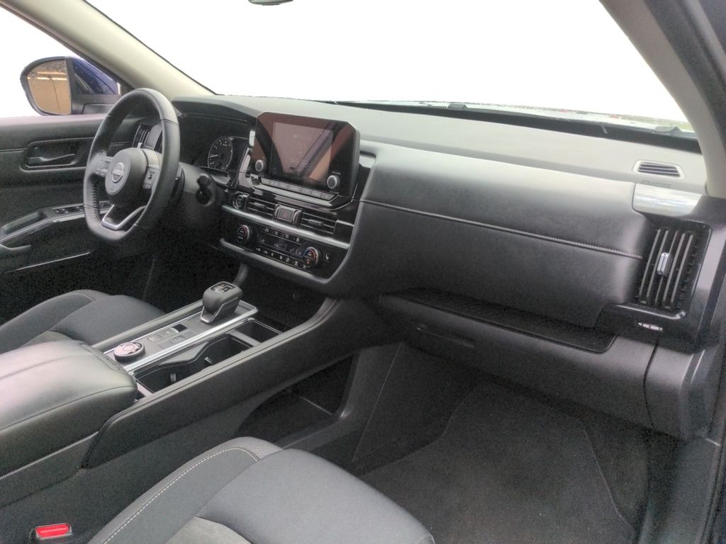 2024 Nissan Pathfinder SV AWD LOW KMS