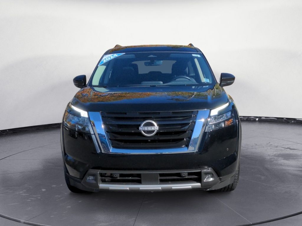 Nissan Pathfinder SV AWD!! 8 Seater!! Heated Seats! 2024