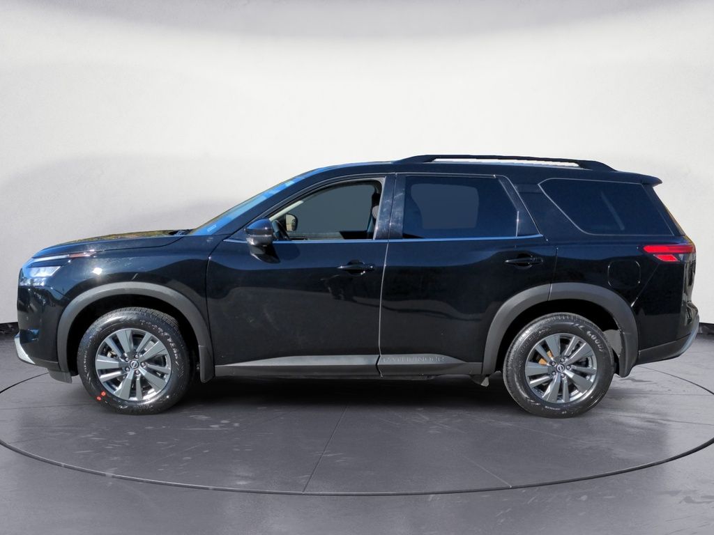 Nissan Pathfinder SV AWD!! 8 Seater!! Heated Seats! 2024