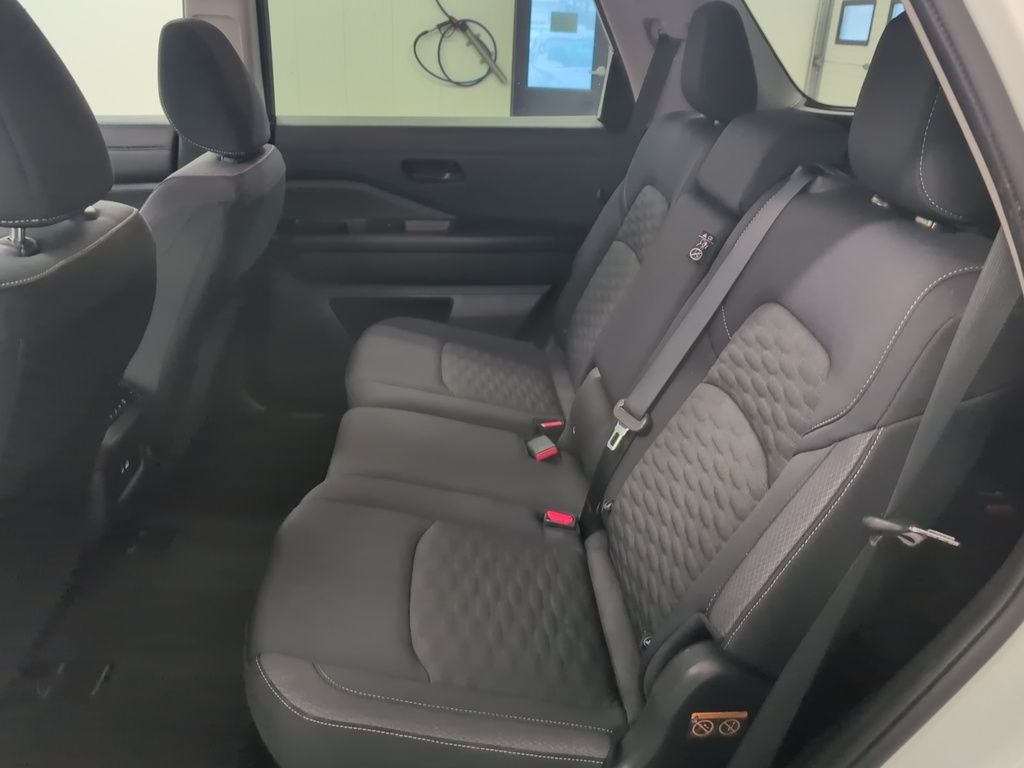 2024 Nissan Pathfinder SV AWD 8 Passenger!