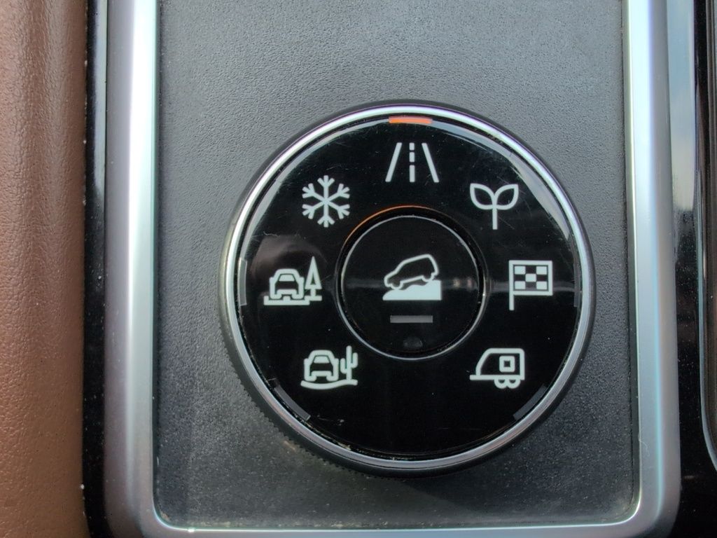 2024 Nissan Pathfinder PLATINUM AWD! Brown Leather Interior !